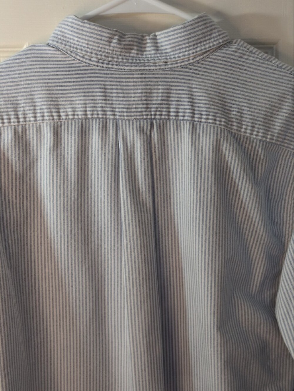 Ralph Lauren Blue & White Narrow Stripe Button-Down Shirt, Size Large - Picture 8 of 14